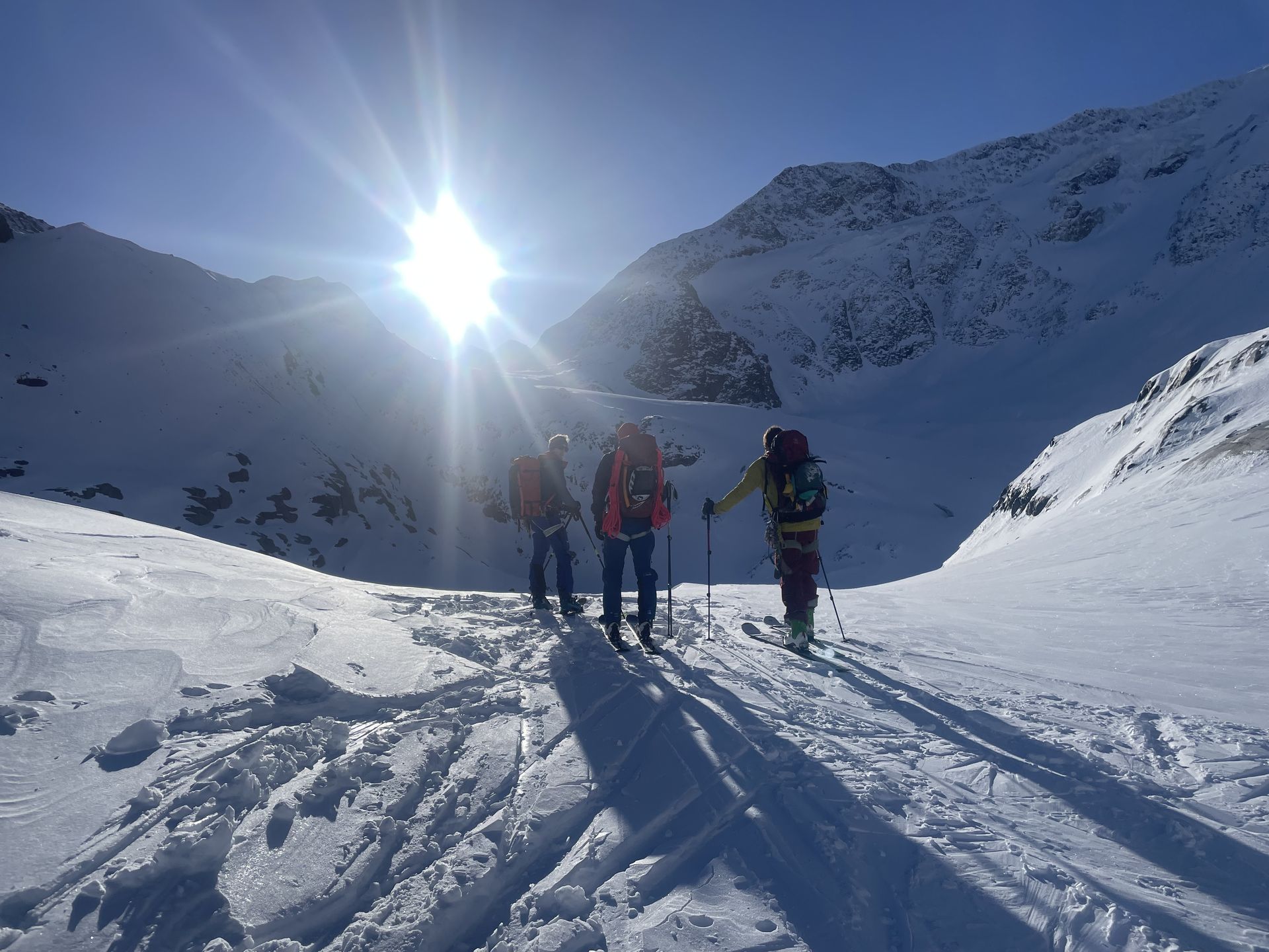 Quer durch auf Ski